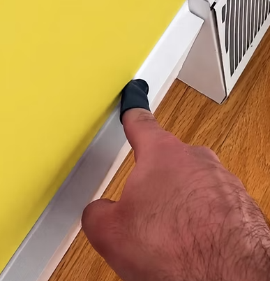 TurboCaulk® – Applicateur et lisseur de mastic réutilisable 2-en-1